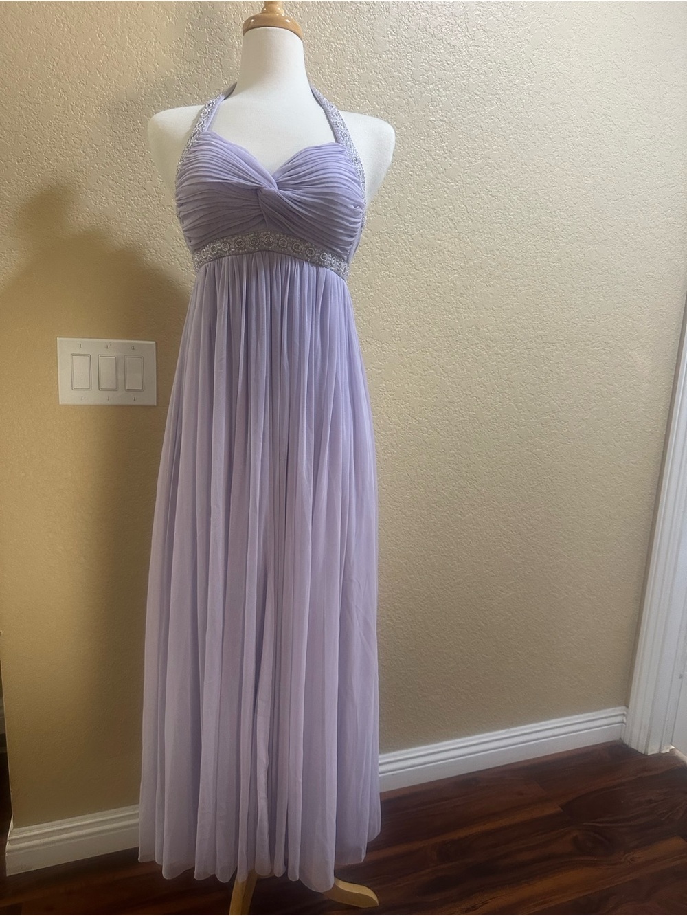 Lavender Halter Chiffon Maxi Dress - Elegant Evening Wear size 4 petite